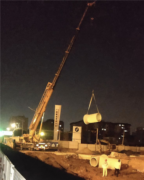 本溪市“弯臂矫正”—— 吊车的 “形变补偿” 技术