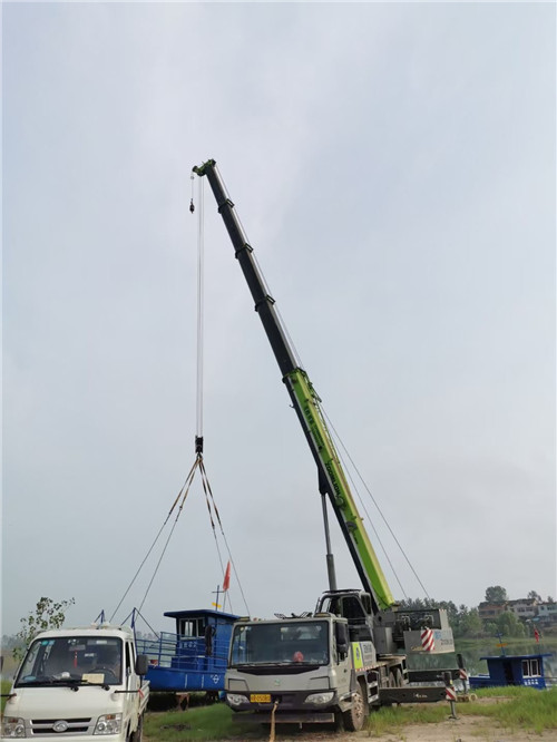 本溪市桥梁建设吊装案例